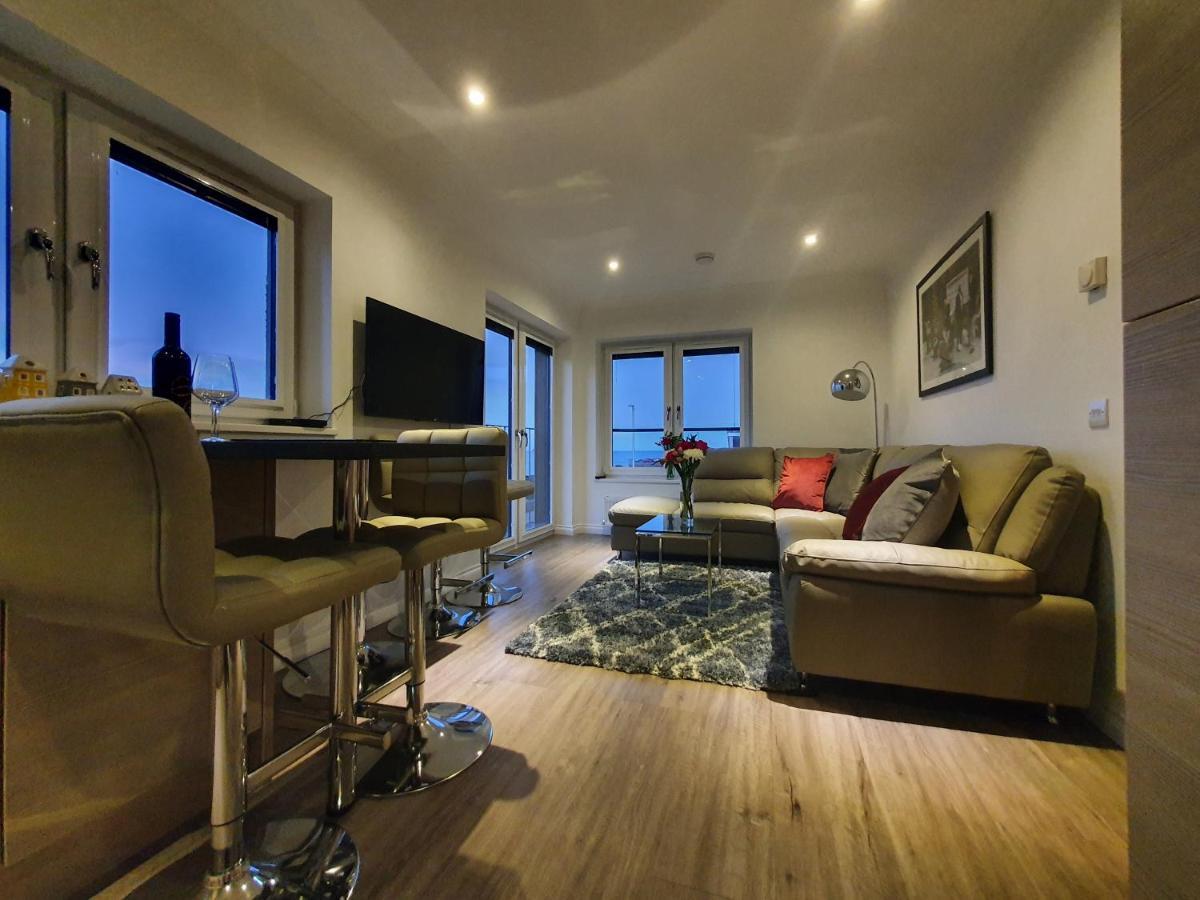 22 Waters Edge Banff Apartment Exterior photo
